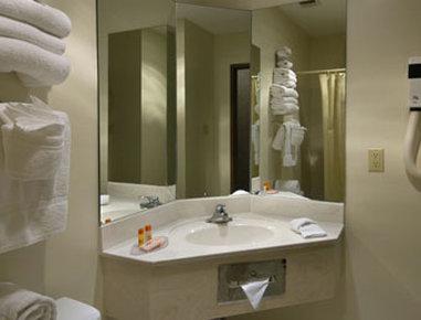 Howard Johnson Inn Tybee Island Savannah Ga Δωμάτιο φωτογραφία
